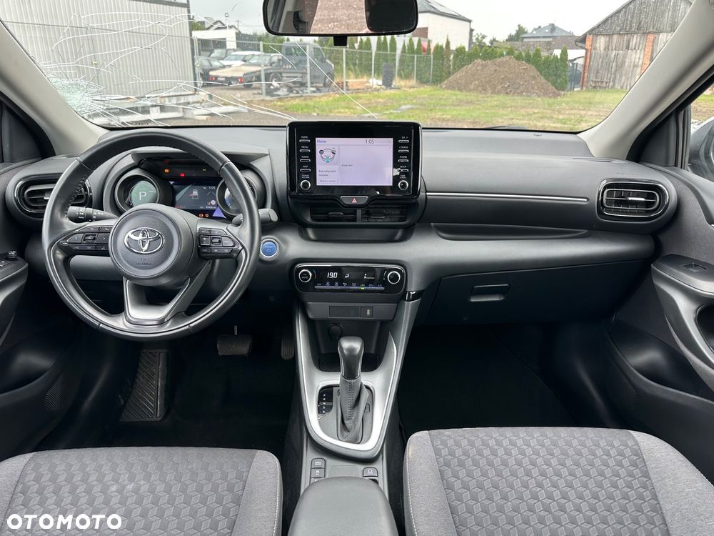 Toyota Yaris - 22