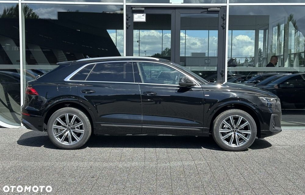 Audi Q8 - 6