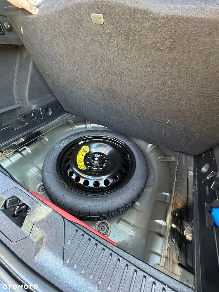 Ford Focus 1.5 EcoBlue STart-Stopp-System TITANIUM - 28