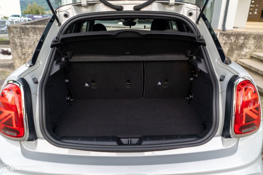 MINI 5 Portas Cooper Premium JCW Auto - 56