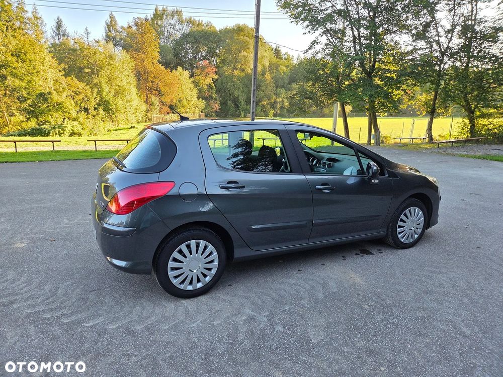 Peugeot 308 1.6 Premium Plus - 4