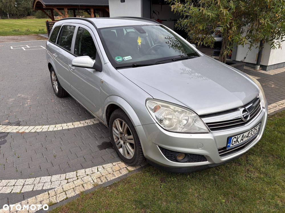 Opel Astra 1.9 CDTI Edition - 4