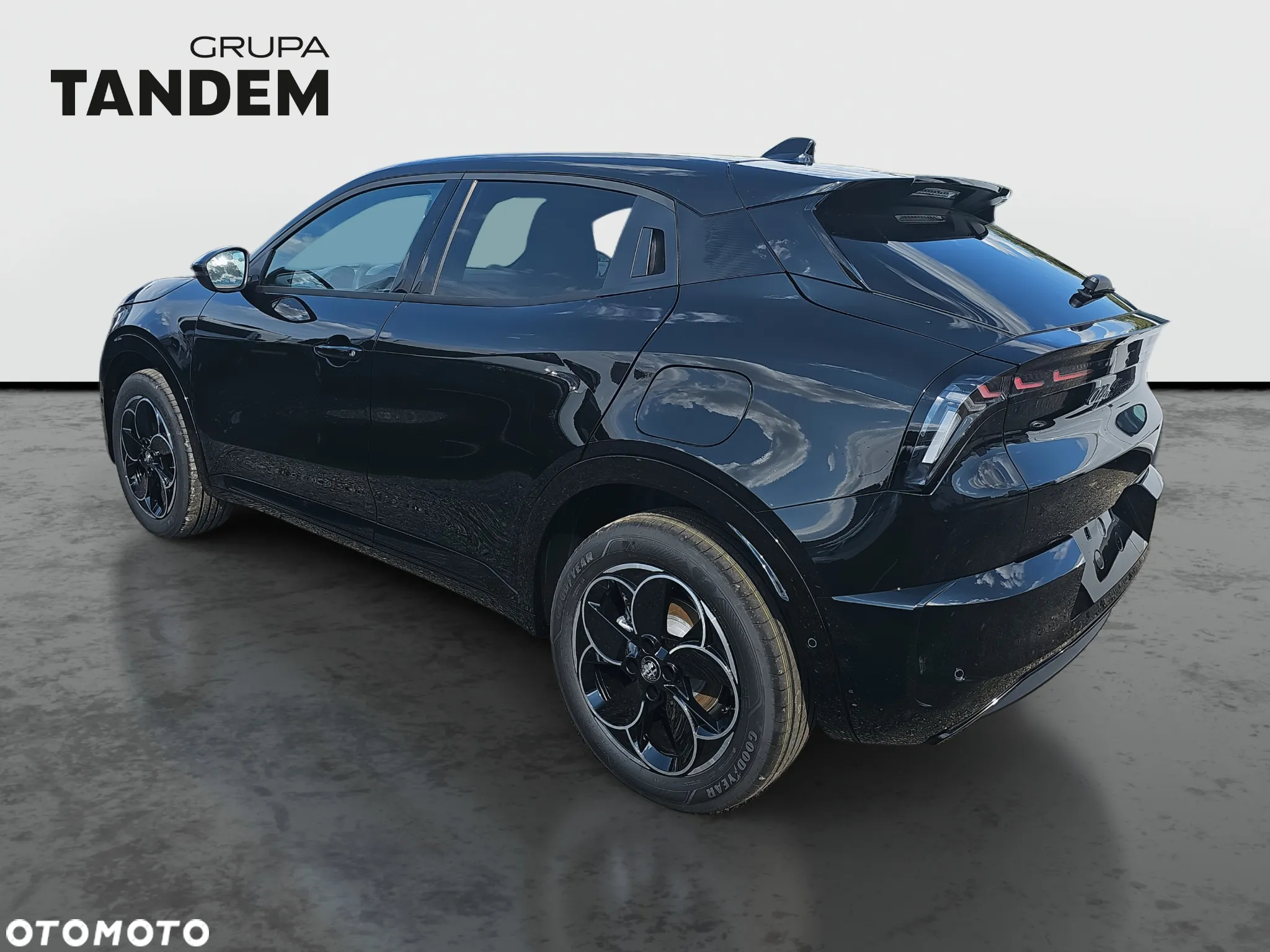 Alfa Romeo Junior 1.2 mHEV Ibrida Q4 eDCT - 7
