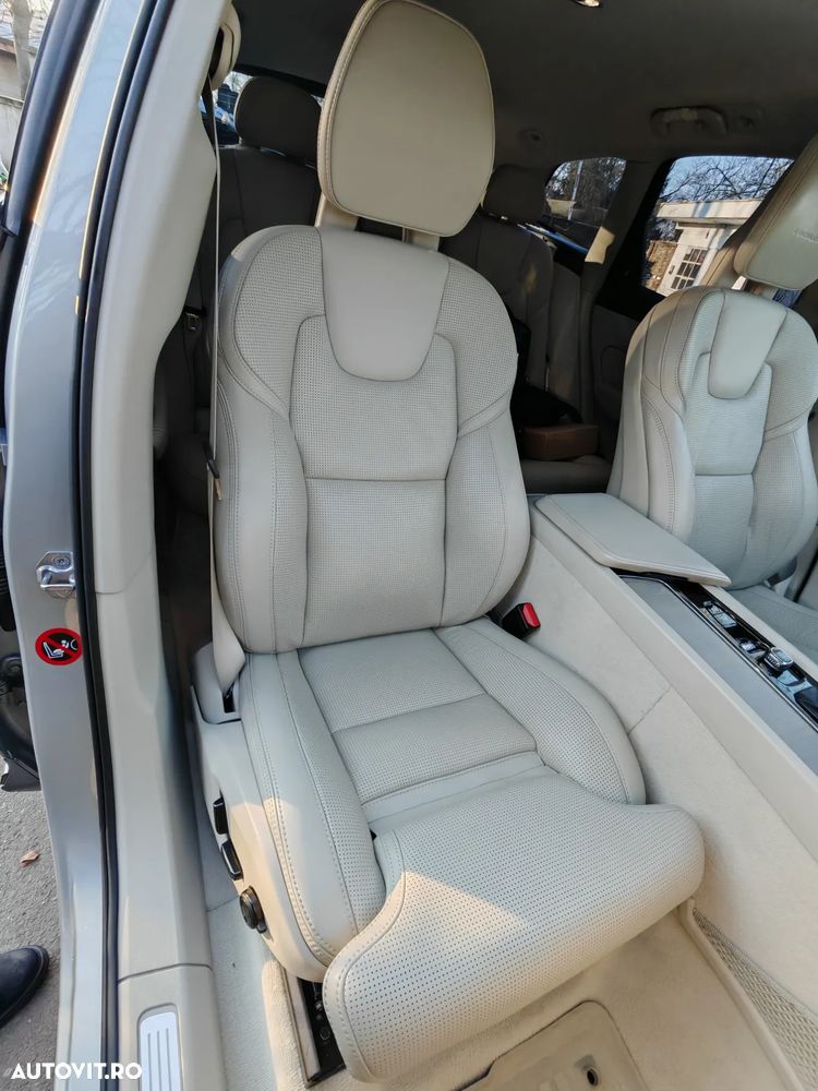 Volvo XC 60 D5 AWD Inscription - 12