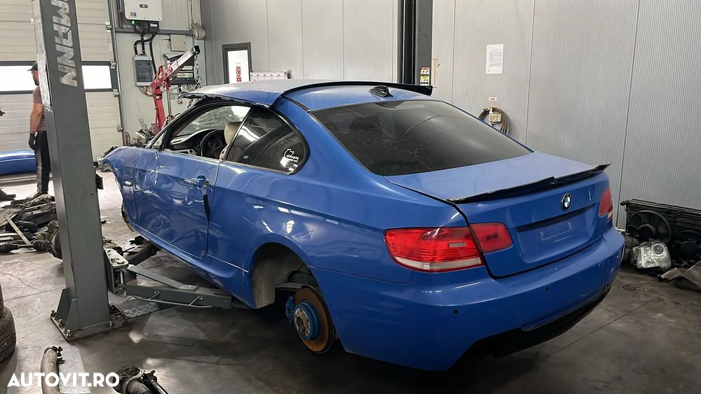 Dezmembram BMW E92 330D Xdrive an fabricatie 2009 - 4
