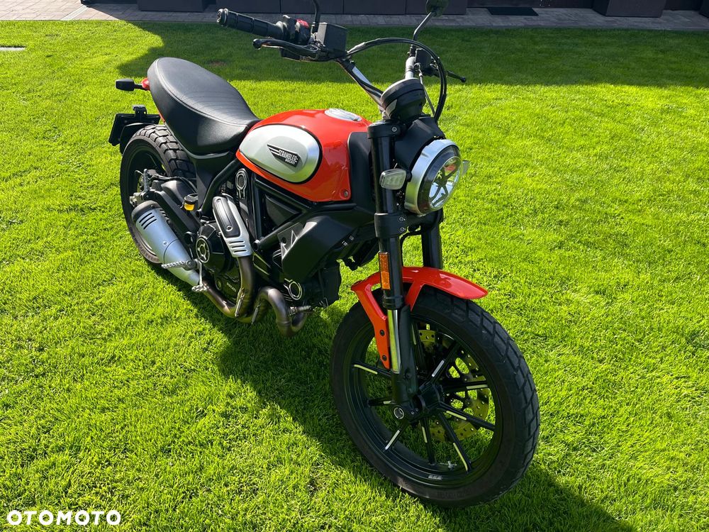 Ducati Scrambler - 1