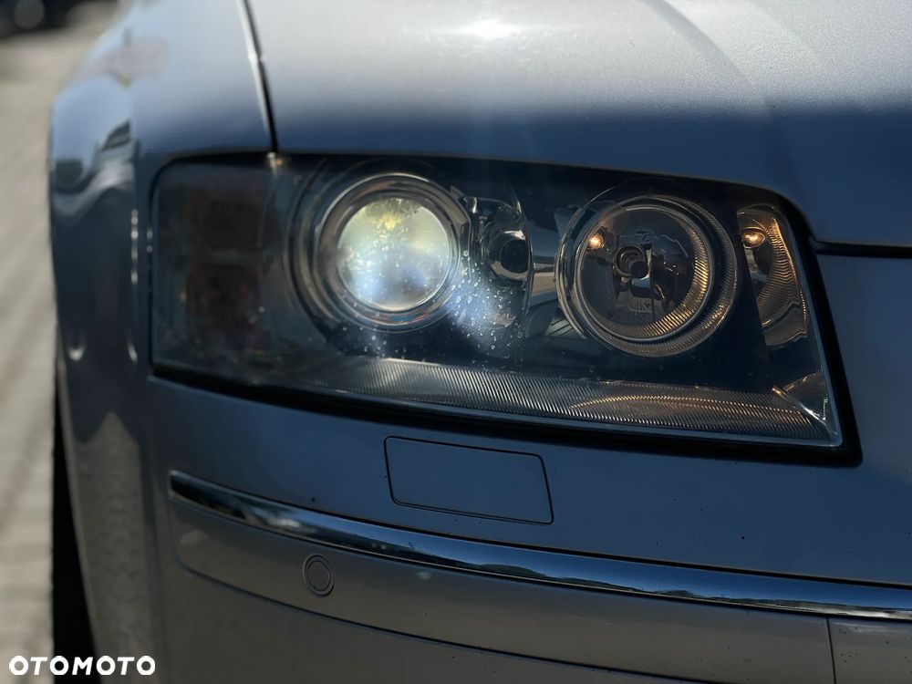 Audi A8 - 11