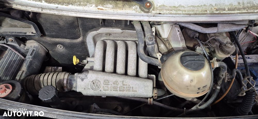 Dezmembram Volkswagen T4 2.4 AAB - 2