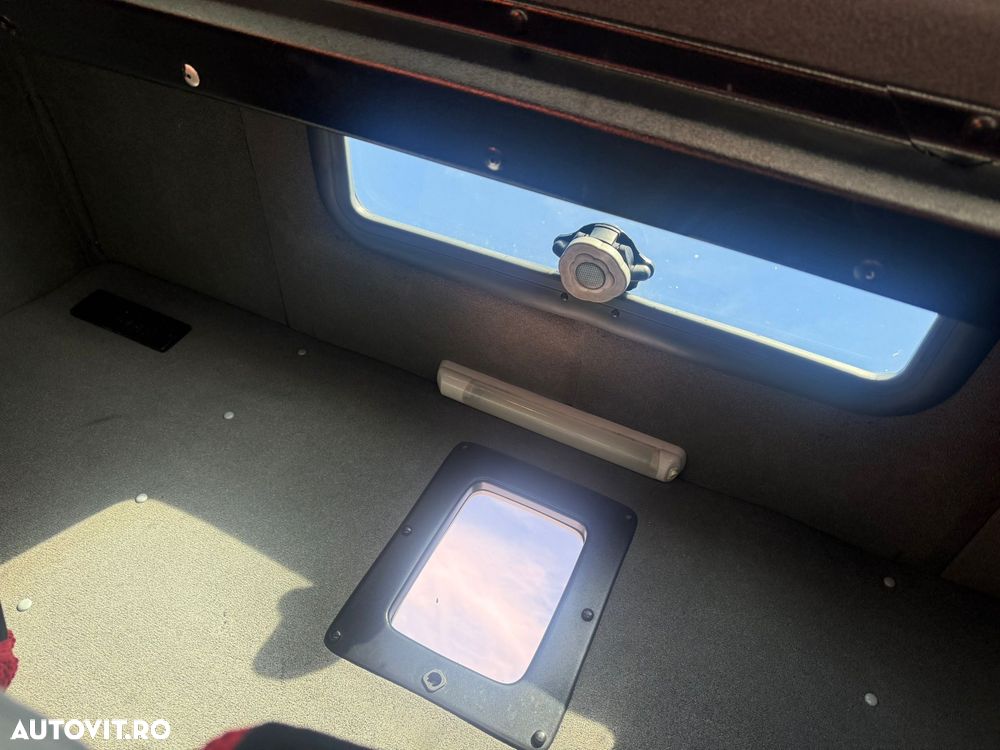 Mercedes-Benz Sprinter - 27