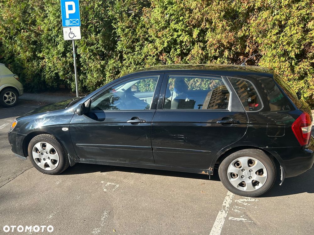 Kia Cerato 1.6 LX - 8