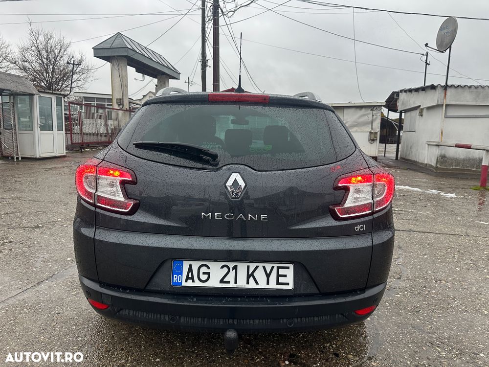 Renault Megane ENERGY dCi 110 Start & Stop Bose Edition - 11