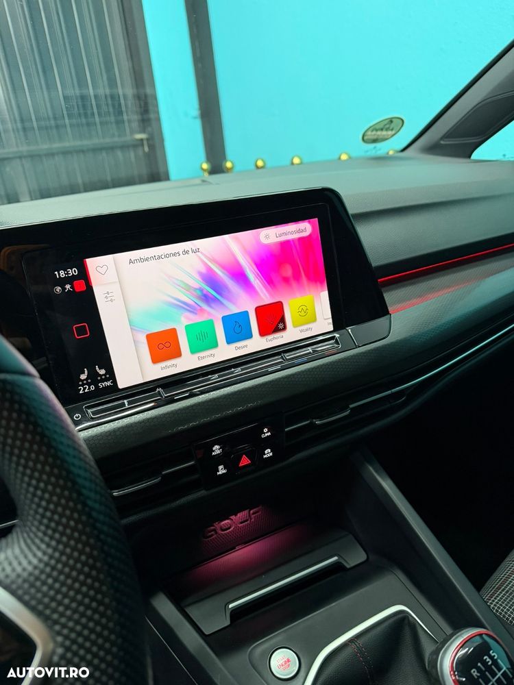 Volkswagen Golf 2.0 TSI GTI Performance - 12