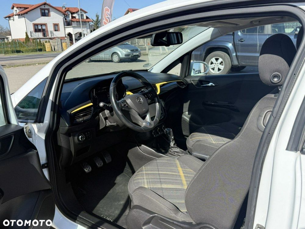Opel Corsa 1.0 T Cosmo S&S - 19