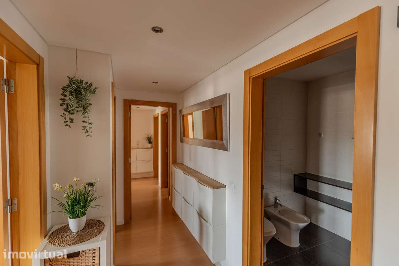 T4 em Camarate com 3 casas de banho, 123m² - Grande imagem: 5/26