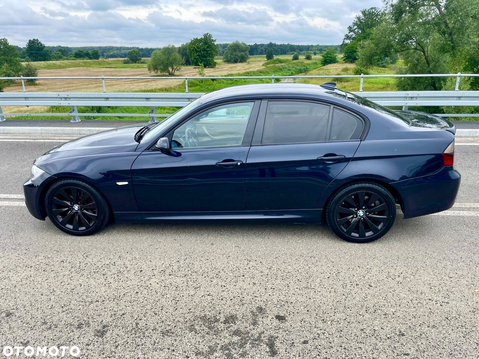 BMW Seria 3 - 16