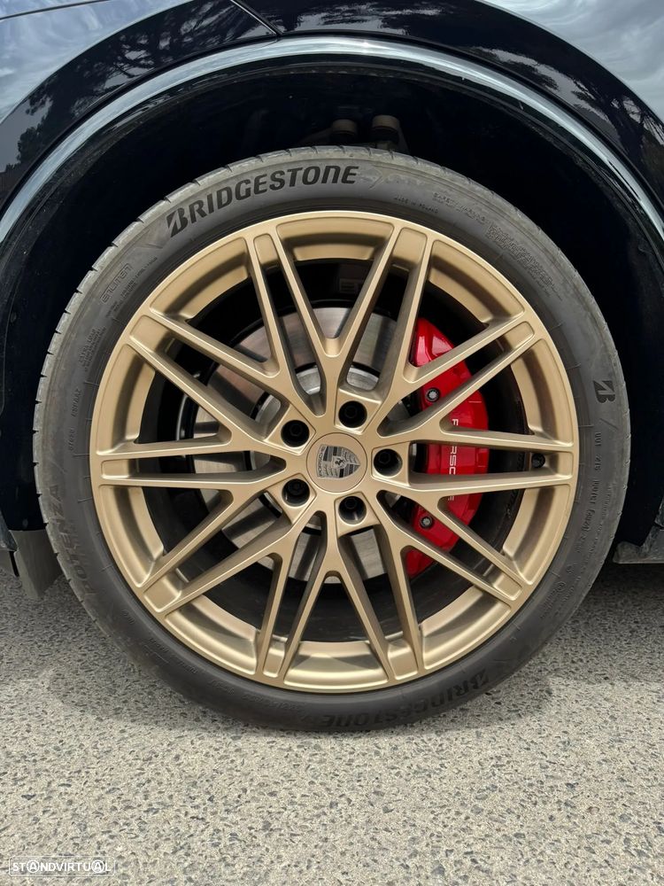 Porsche Macan Electric Turbo - 6