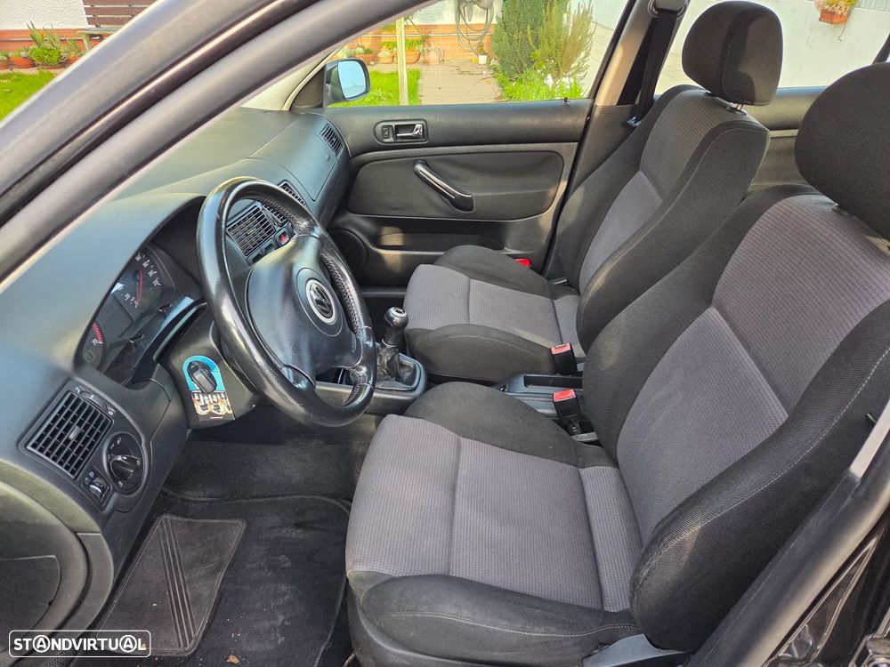VW Golf 1.4i 25 Anos - 4
