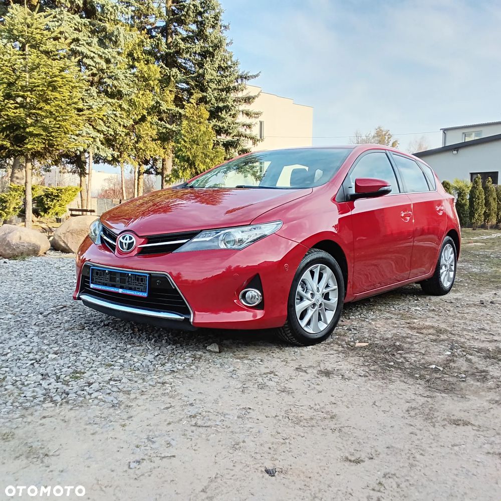 Toyota Auris - 1