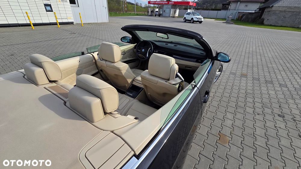 BMW Seria 3 320i - 12