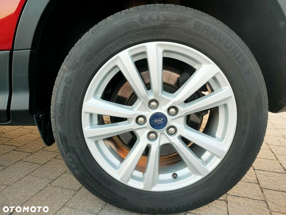 Ford Kuga - 36