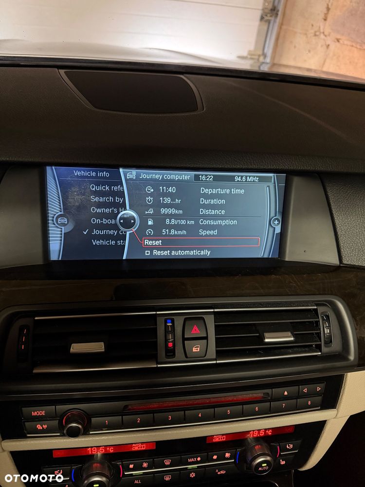 BMW Seria 5 523i - 8