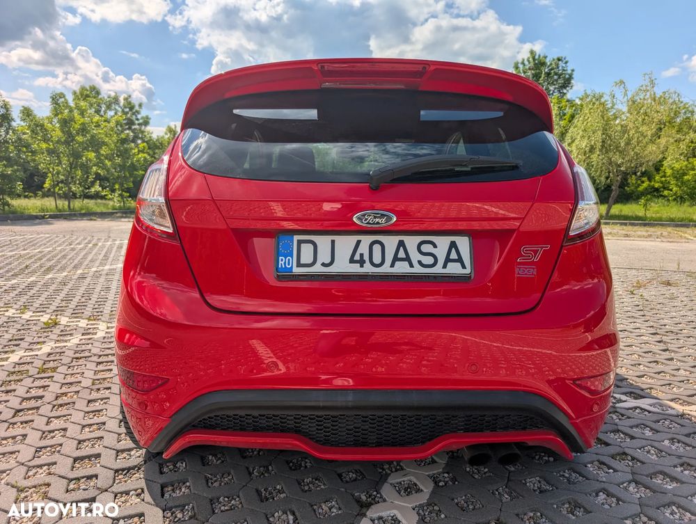 Ford Fiesta 1.6 ST - 4