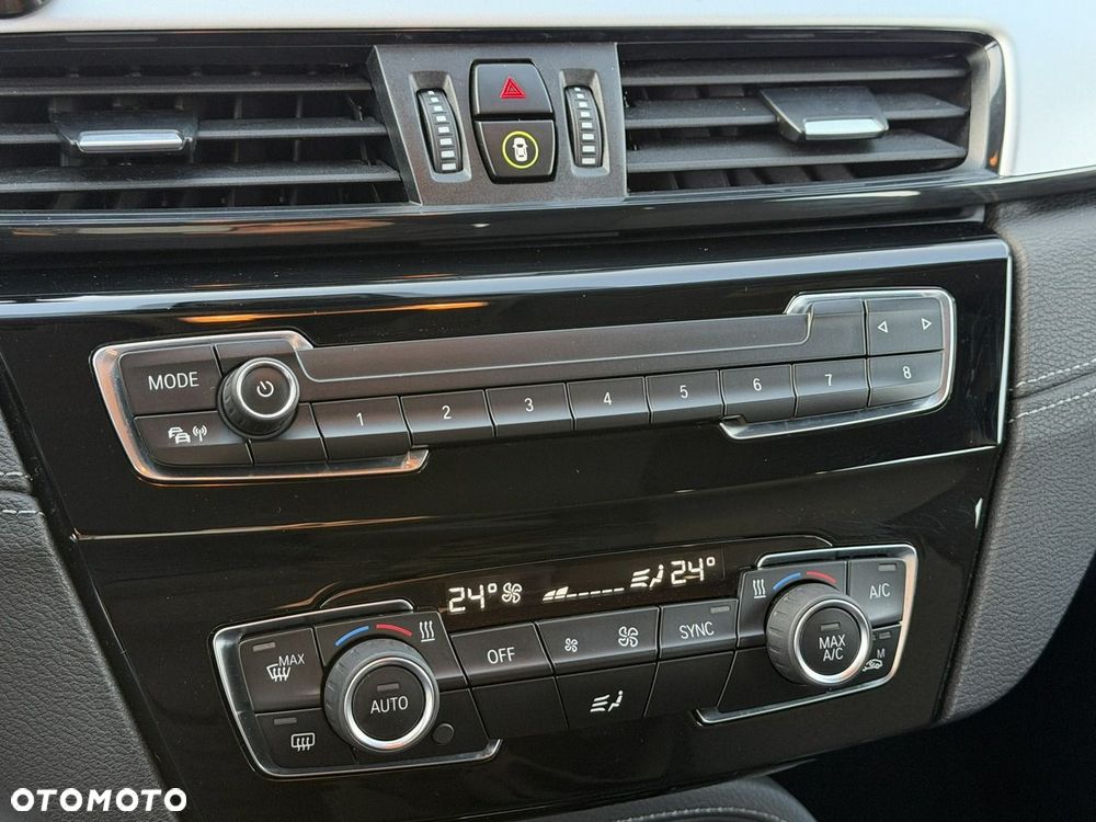 BMW X2 sDrive18d - 24