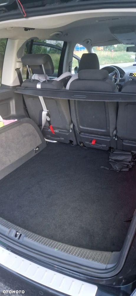 Volkswagen Touran 1.6 TDI DPF Comfortline DSG - 14
