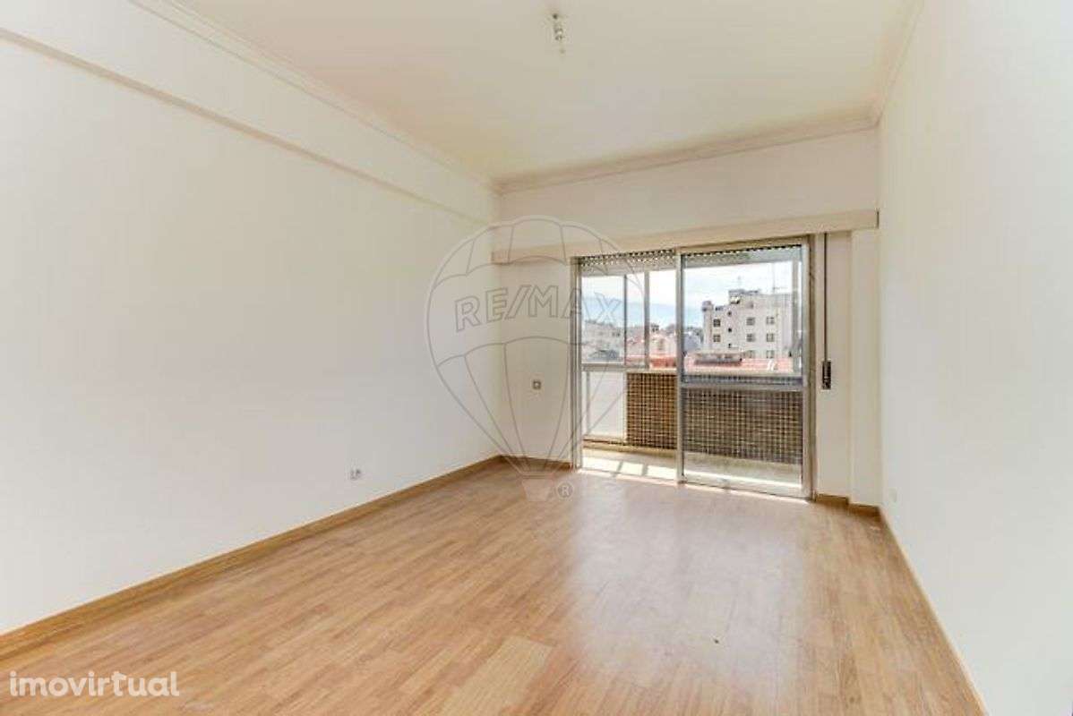 Apartamento T1 para arrendamento - Grande imagem: 3/11