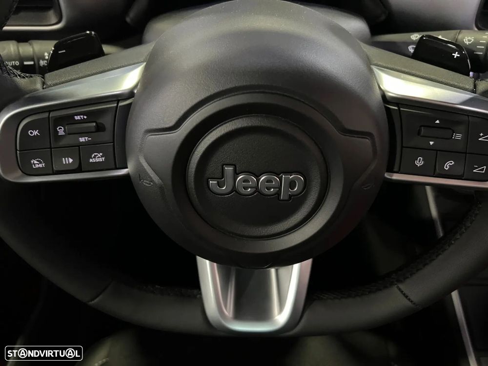 Jeep Avenger 1.2 e-Hybrid Summit DCT - 21