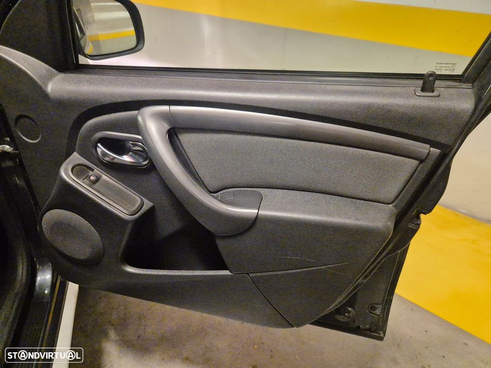 Dacia Duster 1.2 TCe Prestige - 38