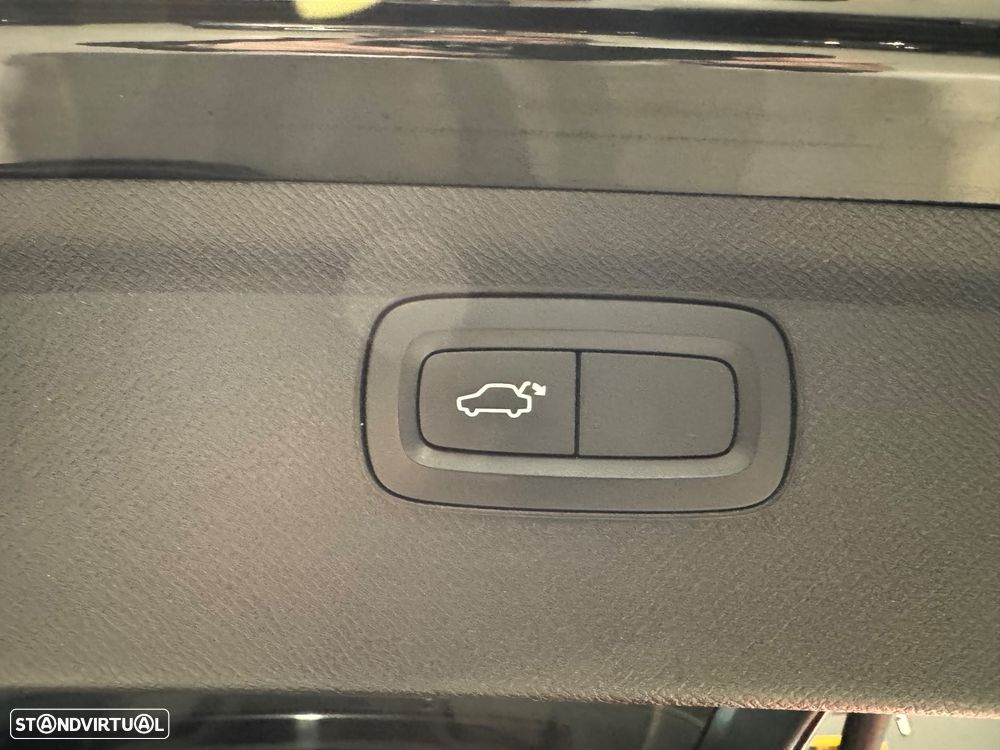 Volvo XC 90 2.0 D4 Momentum - 24