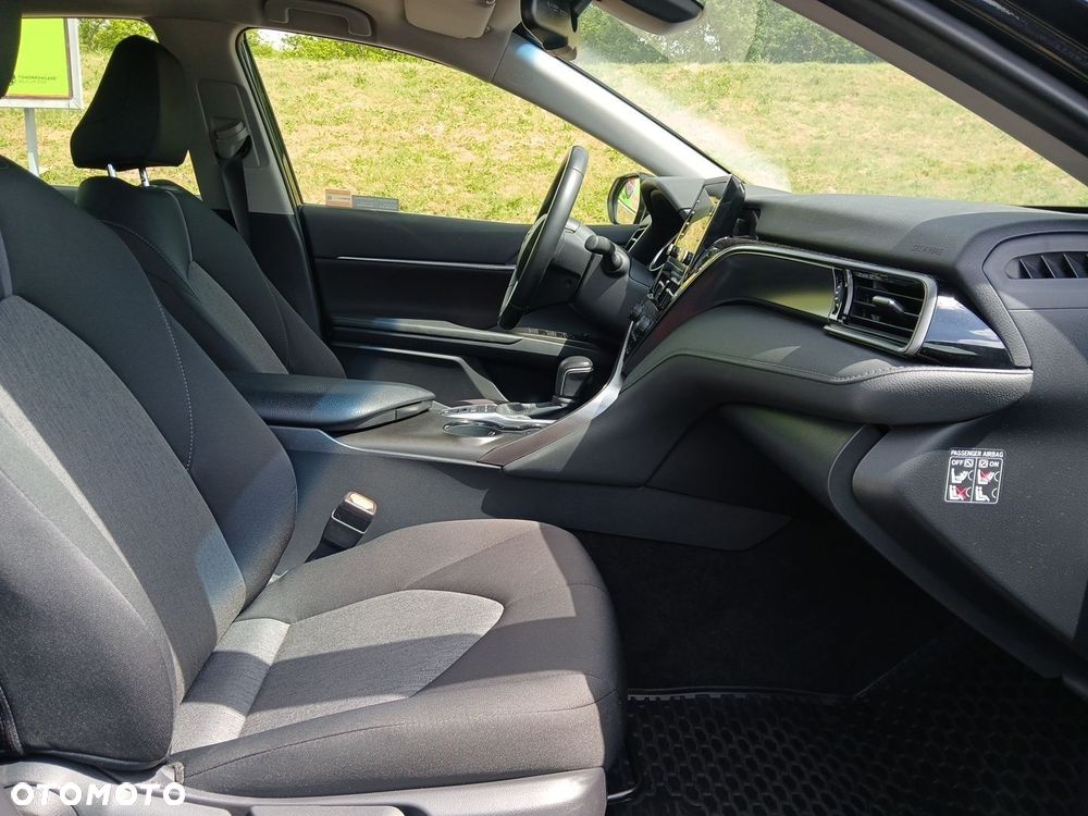 Toyota Camry 2.5 Hybrid Comfort CVT - 13