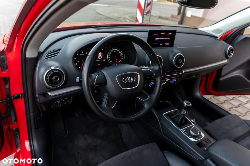 Audi A3 Sportback 1.4 TFSI Ambiente - 29