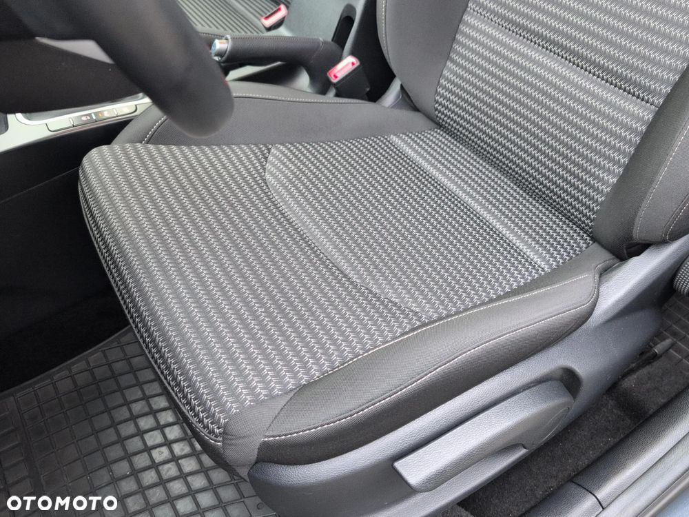 Kia XCeed 1.5 T-GDI M - 12