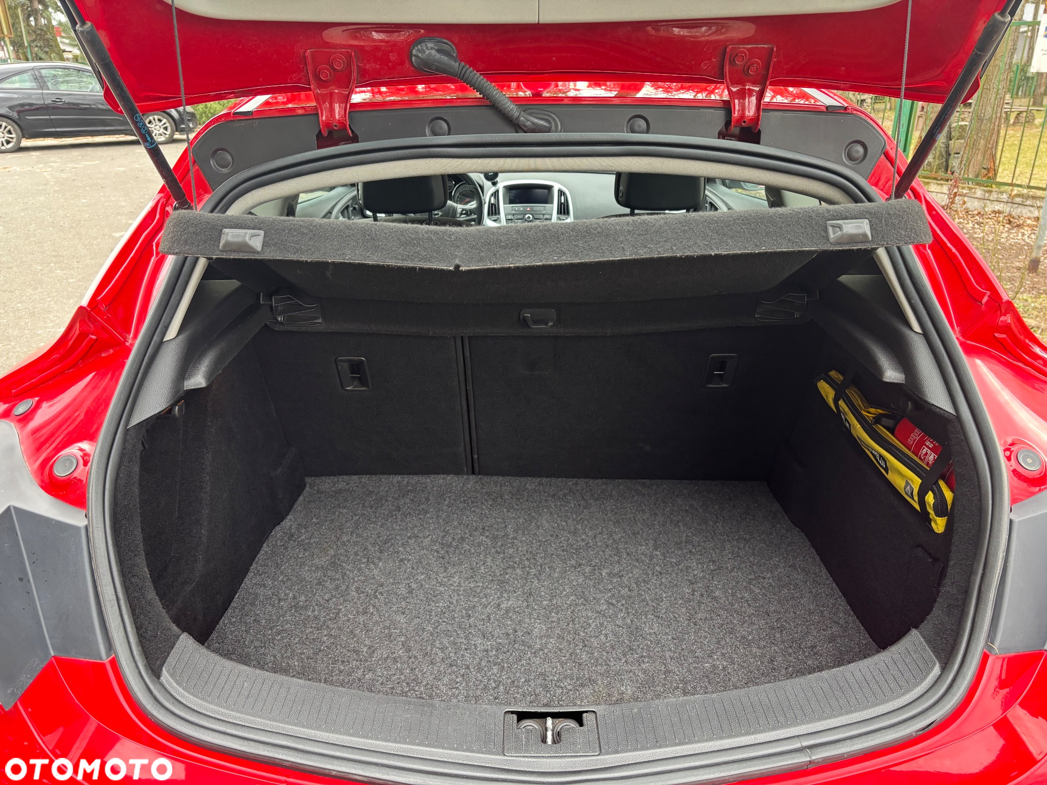 Opel Astra IV GTC 1.6 CDTI Sport S&S - 13