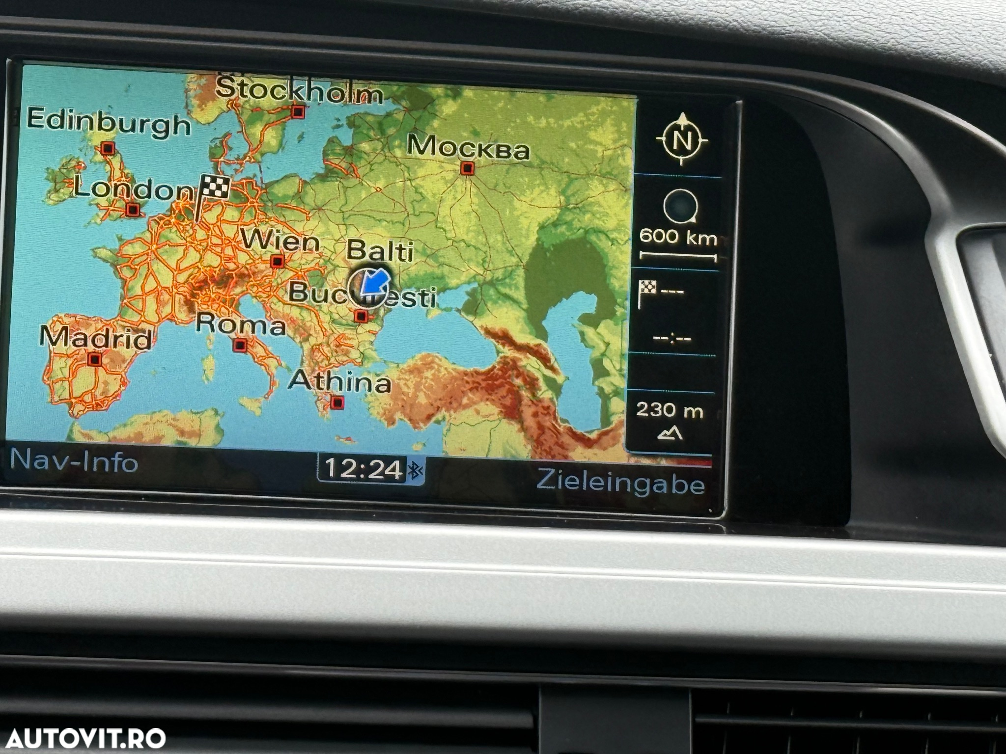 Audi A4 2.0 TDI DPF multitronic S line Sportpaket - 12
