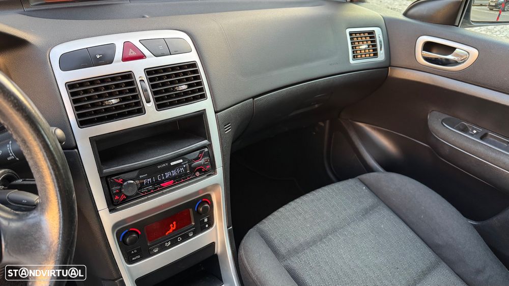 Peugeot 307 SW 1.6 HDi FAP SE Navteq - 10