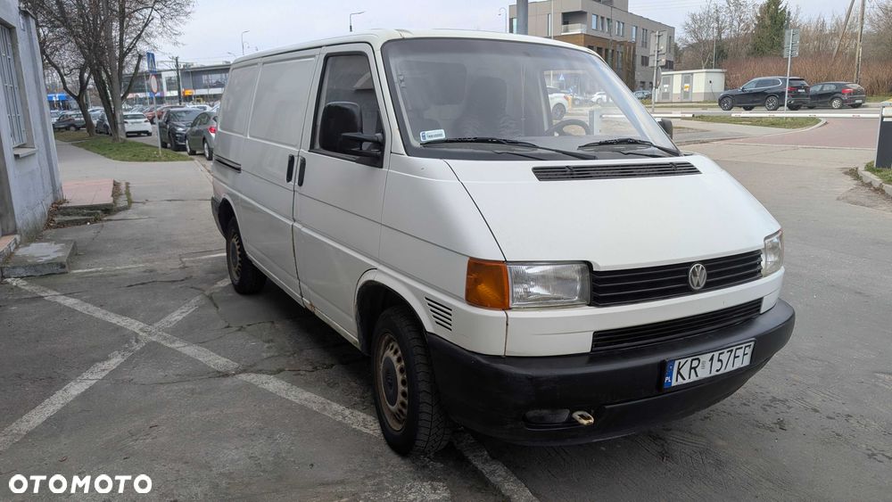 Volkswagen Transporter - 1