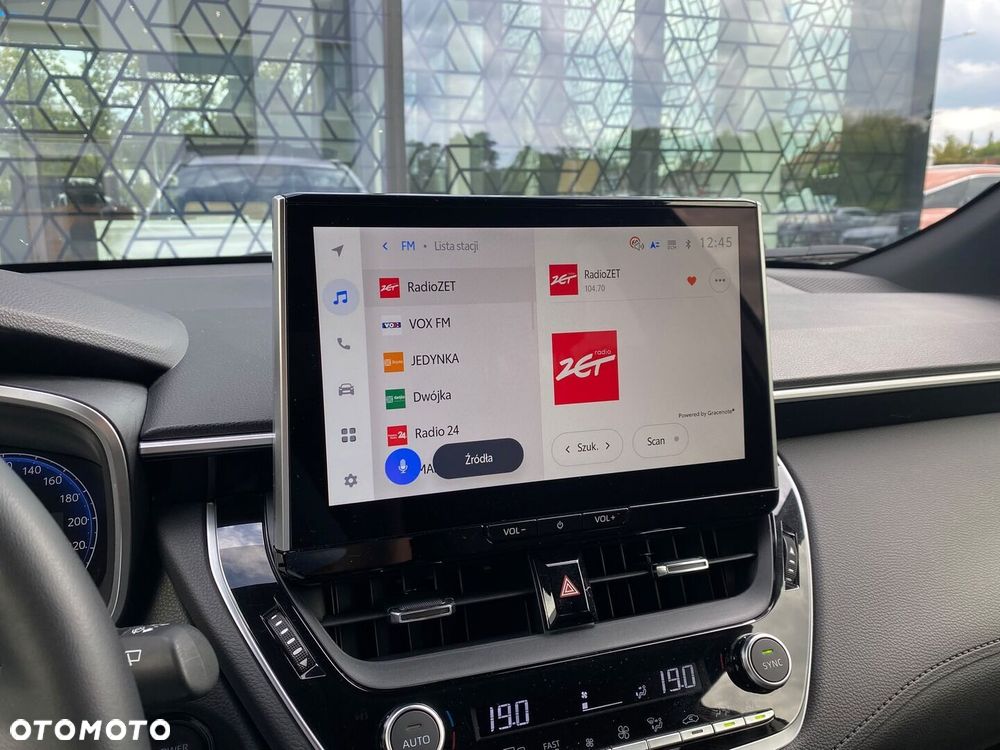 Toyota Corolla Cross 2.0 Hybrid Style - 17
