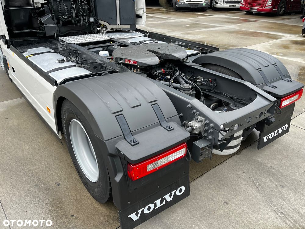 Volvo FH500 Standard // 2024Rok // Parkclima // ACC // LED // Radary // Vecto 3 // - 9