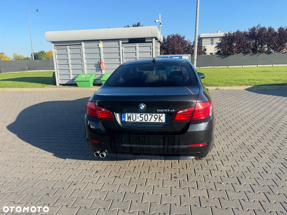 BMW Seria 5 520d - 3