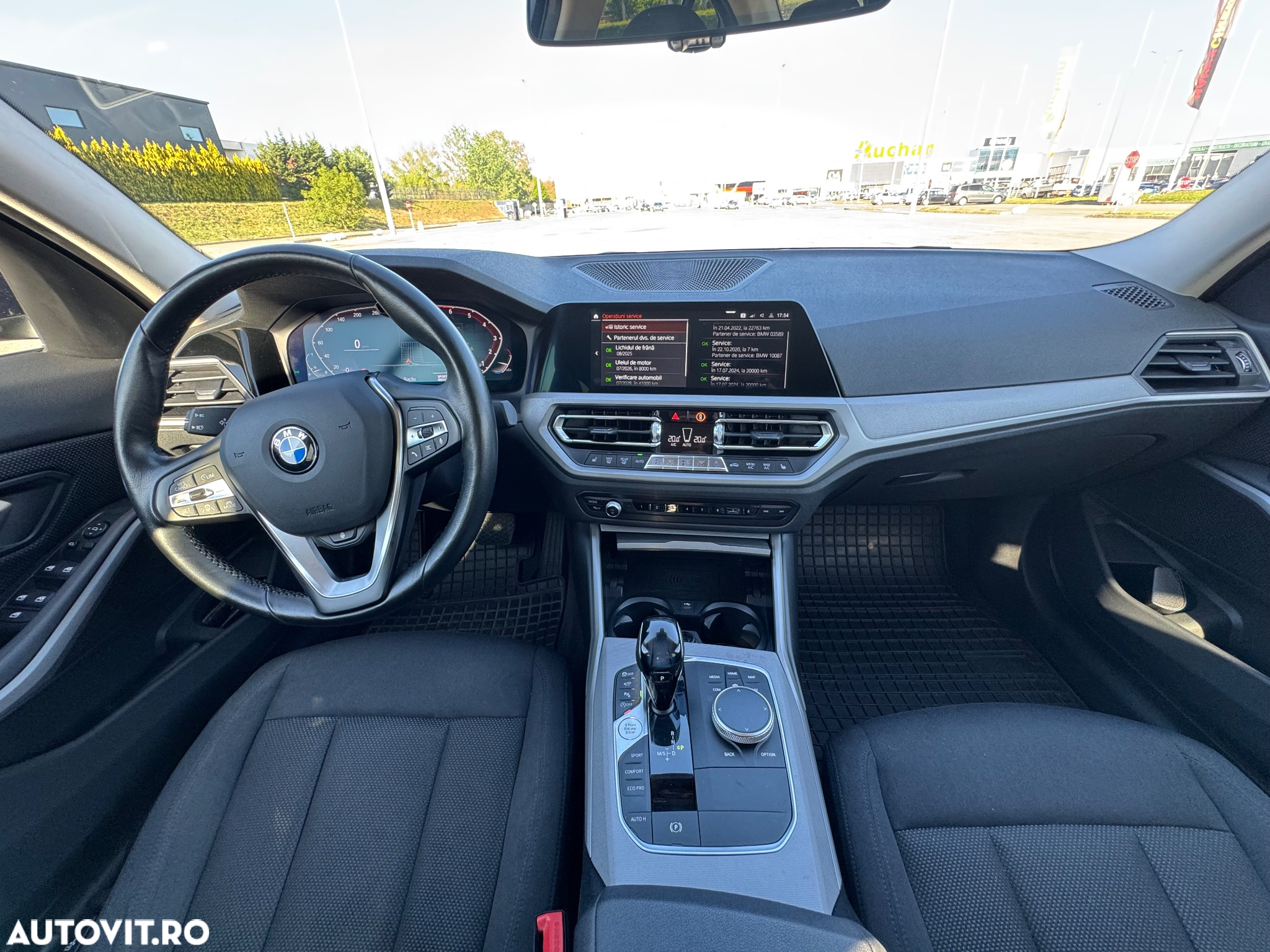 BMW Seria 3 318i Aut. Luxury Line - 10