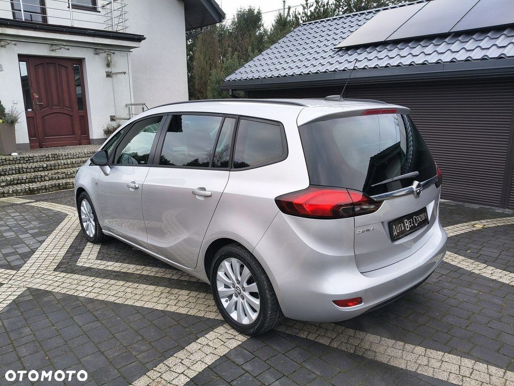 Opel Zafira - 32