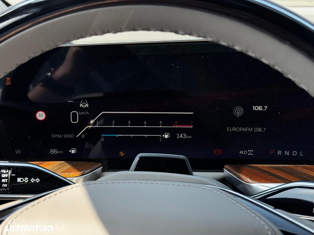 Cadillac Escalade - 23