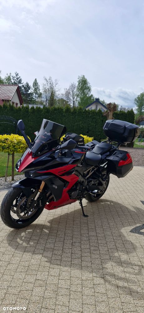 Suzuki GSX 1000 - 7