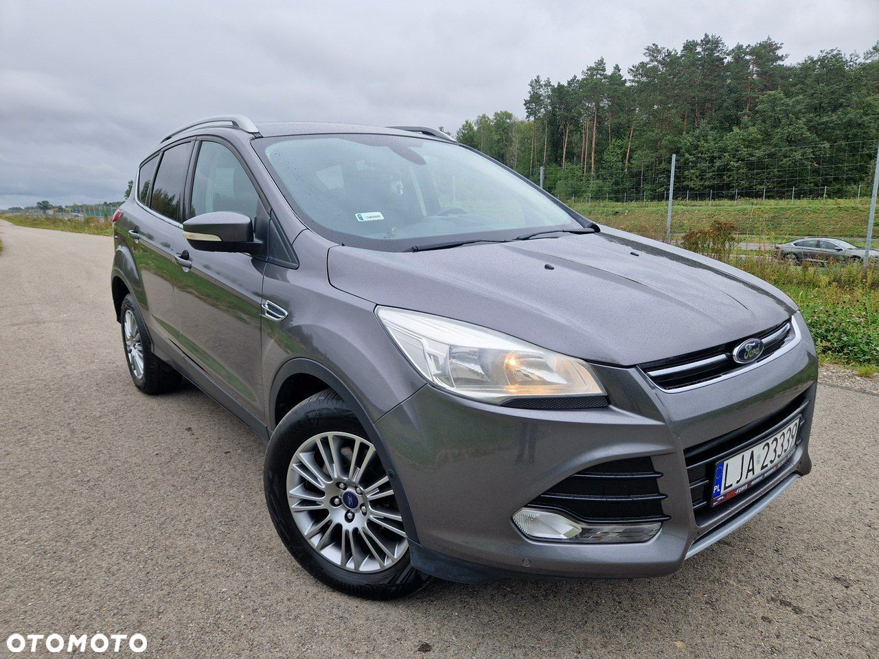 Ford Kuga - 1
