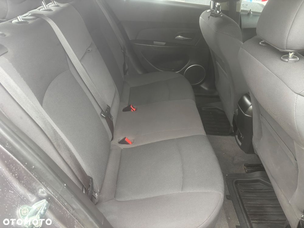 Chevrolet Cruze 1.6 LT - 20