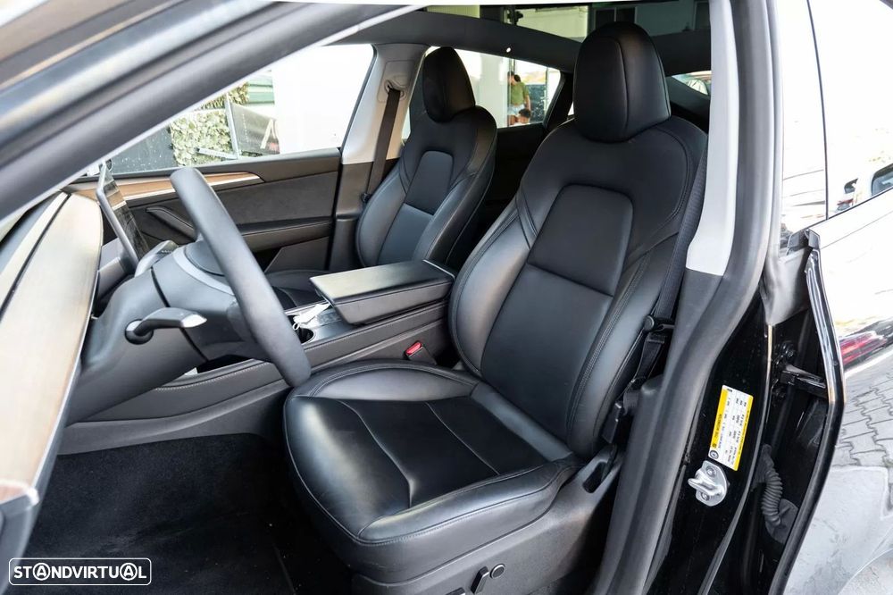 Tesla Model Y Long Range Dual Motor AWD - 20