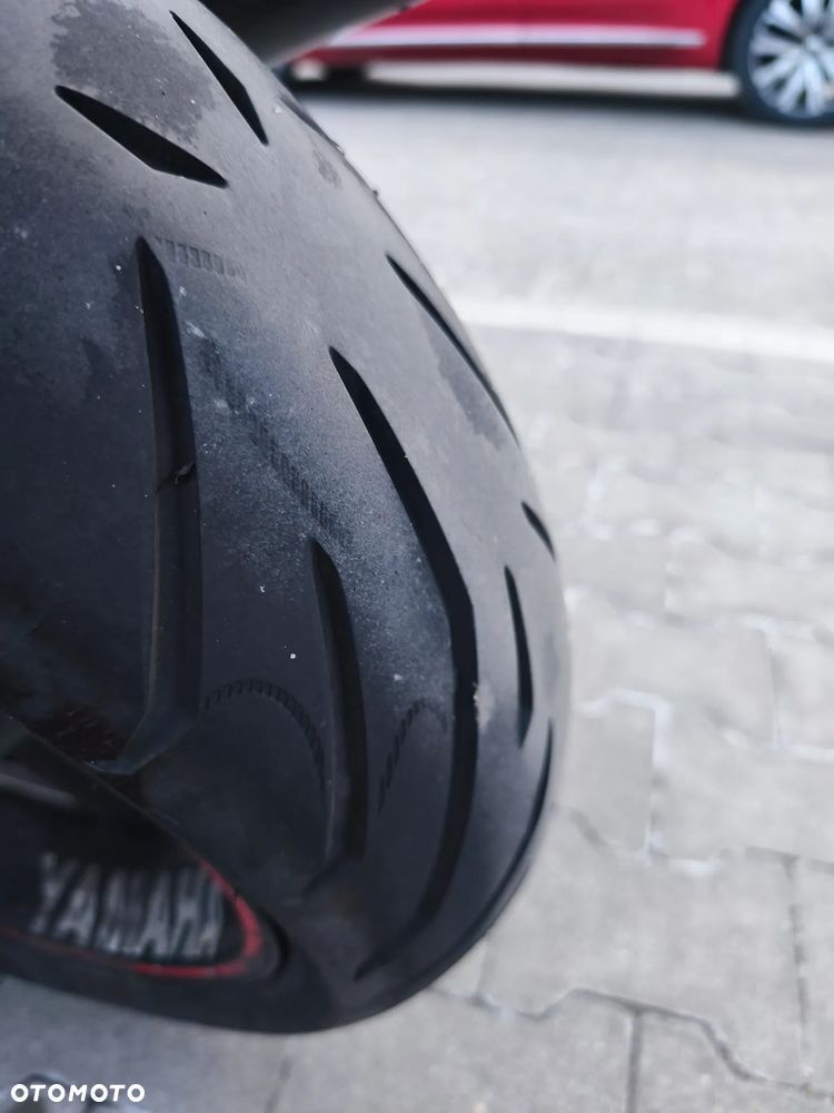 Yamaha FZS - 7